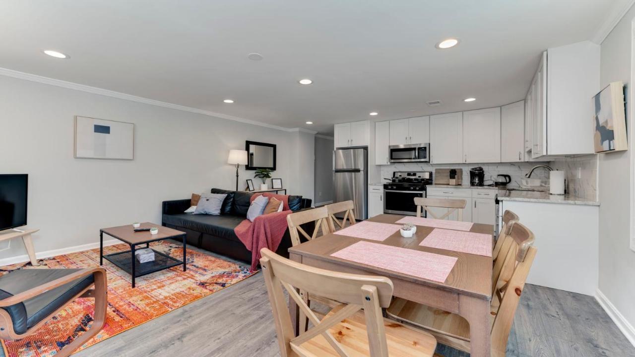 Stylish 3Br 3Ba Colonial House By Cozysuites Alexandria Extérieur photo