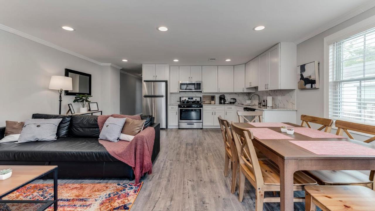 Stylish 3Br 3Ba Colonial House By Cozysuites Alexandria Extérieur photo