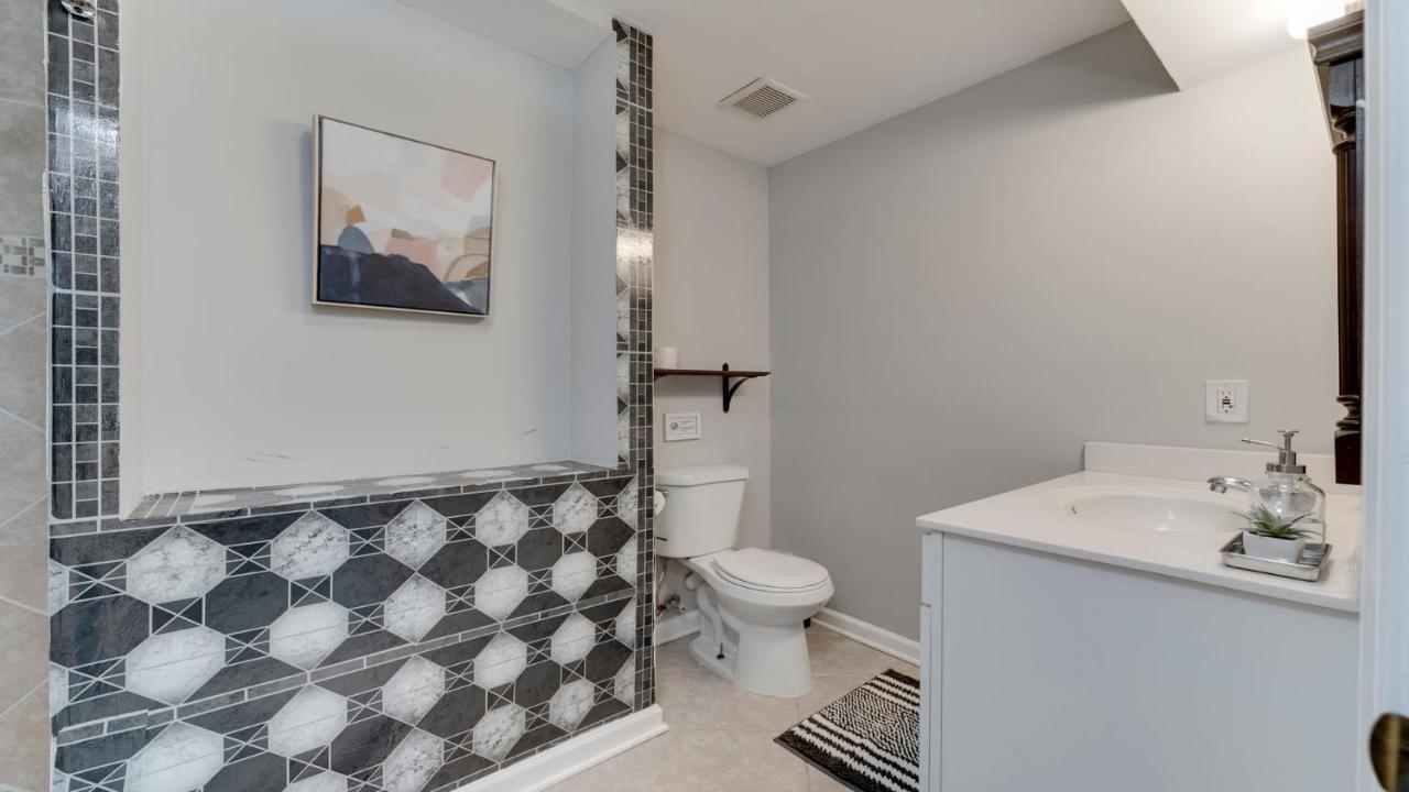Stylish 3Br 3Ba Colonial House By Cozysuites Alexandria Extérieur photo