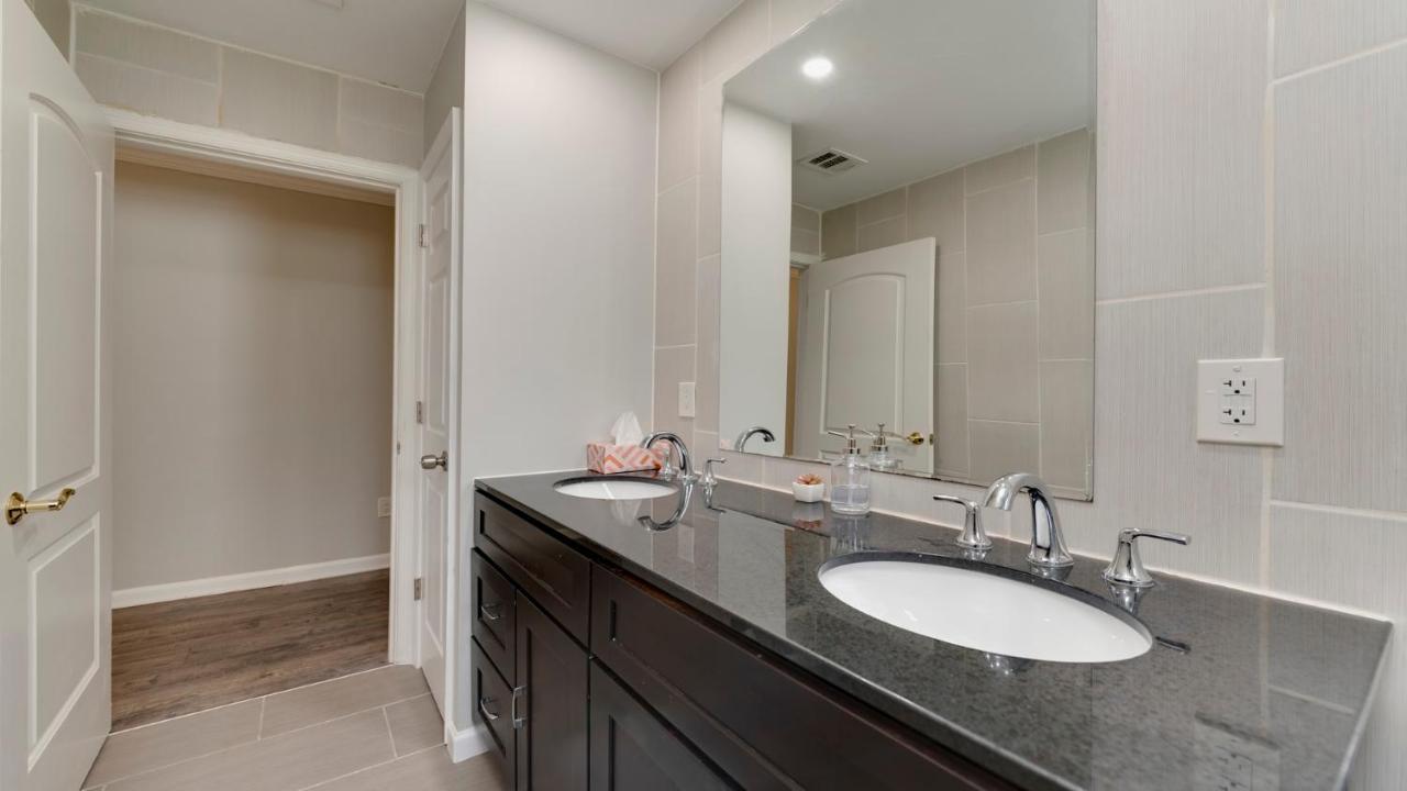 Stylish 3Br 3Ba Colonial House By Cozysuites Alexandria Extérieur photo